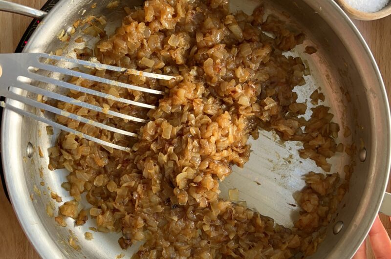 How to Caramelize Onions (Step-by-Step Guide)