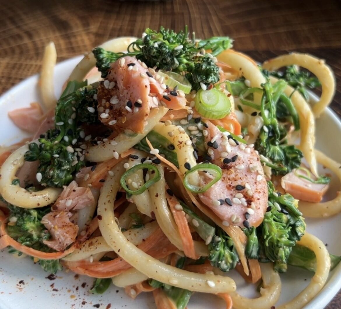 Baby Broccoli, Carrot and Noodle Salad with Salmon & Spicy Peanut Dressing