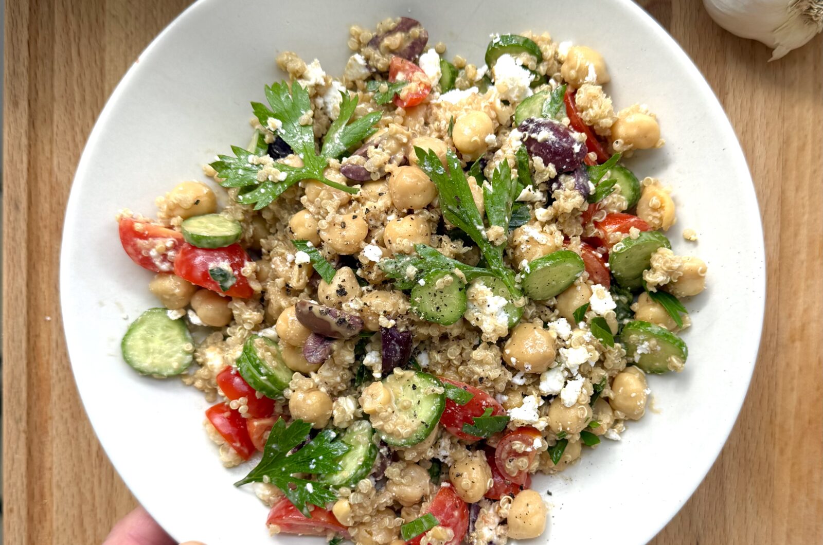 Mediterranean Quinoa and Chickpea Salad with Balsamic Vinaigrette (P.S. this makes the BEST Salad Jars)